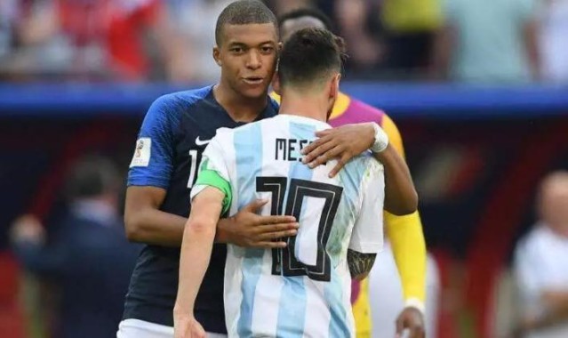  姆巴佩伤愈复出，巴黎锋线再添利刃  