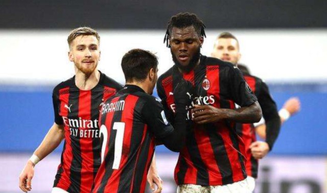  那不勒斯青春风暴横扫老牌劲旅乌迪内斯  