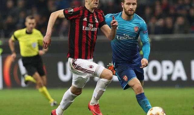  国际米兰冬窗豪购，锁定英超主力后卫  