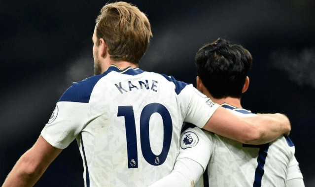  热刺防线送礼不断，利兹联逆转取胜终结五轮不胜  