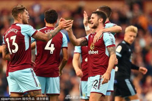  伯恩利防守密不透风客场逼平西汉姆联